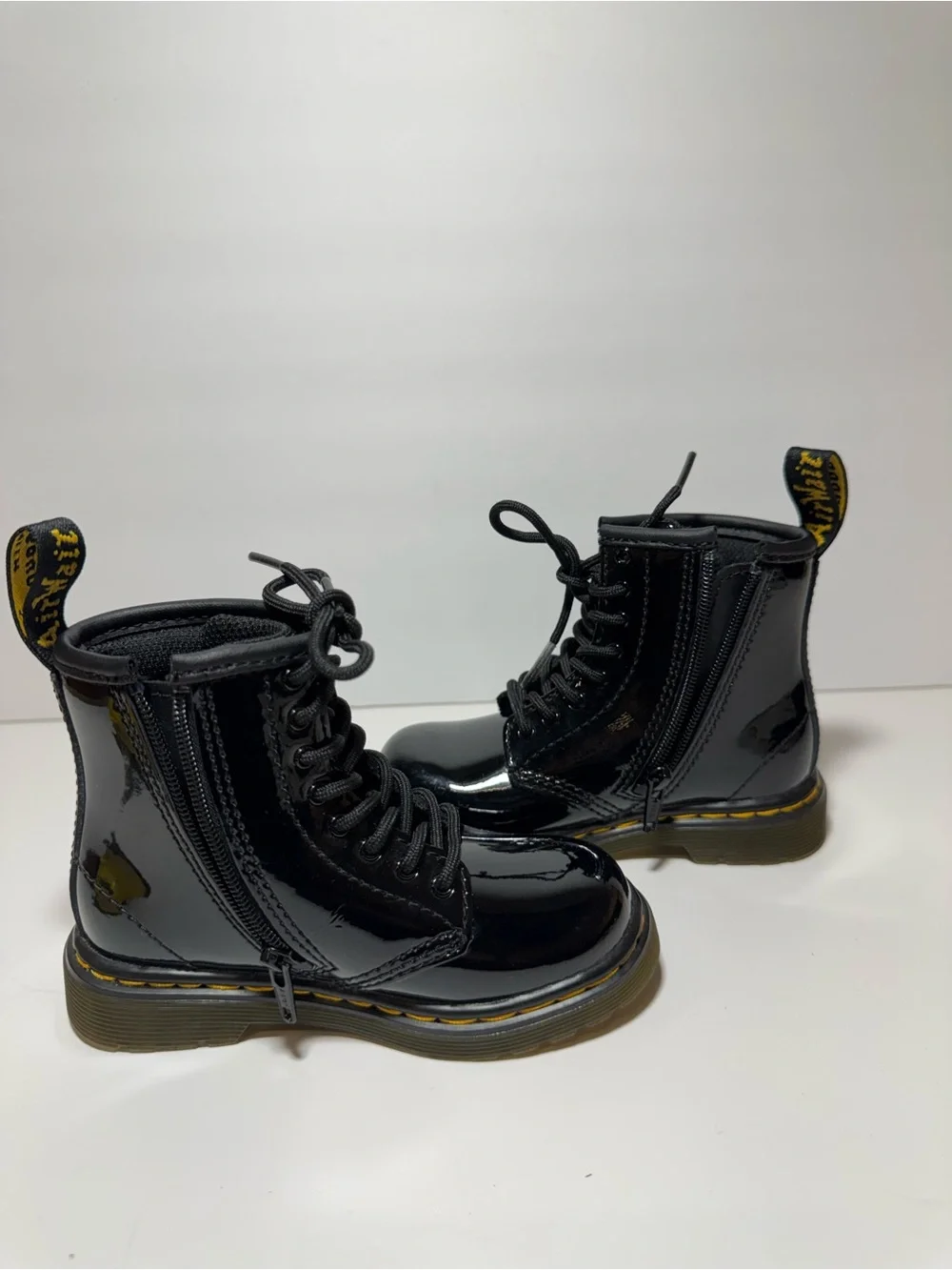 Dr. Martens TODDLER 1460 BLAK  PATENT LEATHER LACE UP BOOTS Size  8